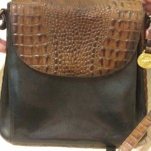 Vintage Brahmin Leather Tuscan black/brown croc embossed purse.